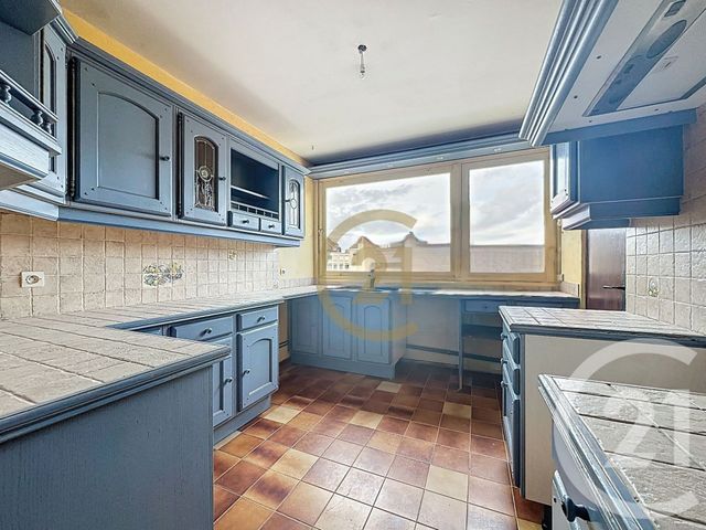 Appartement T4 à vendre - 4 pièces - 75.5 m2 - VELIZY VILLACOUBLAY - 78 - ILE-DE-FRANCE - Century 21 Fels Immobilier