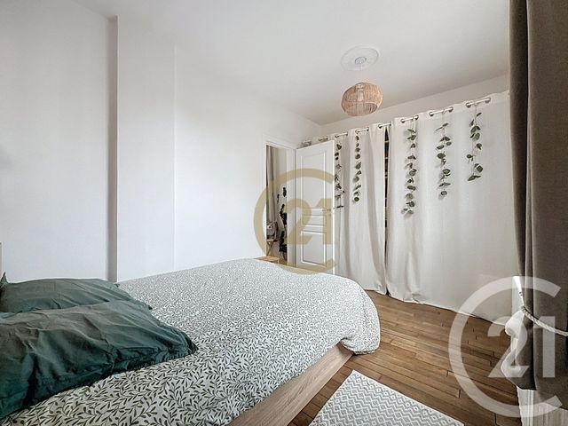 Appartement T3 à vendre - 3 pièces - 51.13 m2 - VERSAILLES - 78 - ILE-DE-FRANCE - Century 21 Fels Immobilier