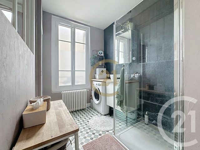 Appartement T3 à vendre - 3 pièces - 51.13 m2 - VERSAILLES - 78 - ILE-DE-FRANCE - Century 21 Fels Immobilier