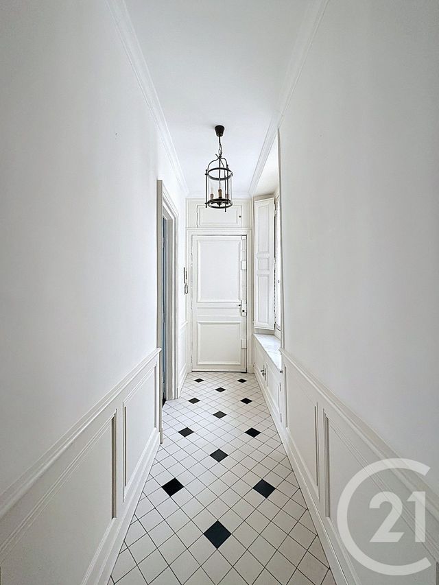 Appartement F4 à vendre - 4 pièces - 83.03 m2 - VERSAILLES - 78 - ILE-DE-FRANCE - Century 21 Fels Immobilier