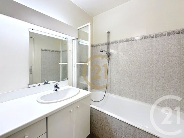 Appartement F4 à vendre - 4 pièces - 84.59 m2 - VERSAILLES - 78 - ILE-DE-FRANCE - Century 21 Fels Immobilier