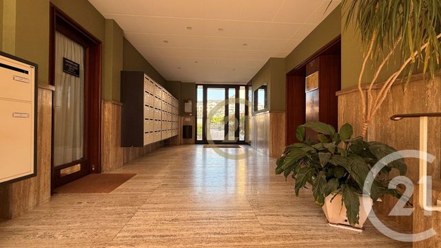 Appartement F3 à vendre - 3 pièces - 69.67 m2 - VERSAILLES - 78 - ILE-DE-FRANCE - Century 21 Fels Immobilier