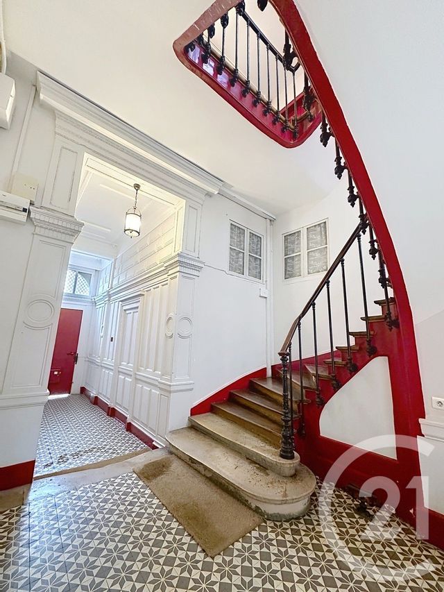 Appartement T3 à vendre - 3 pièces - 50.75 m2 - VERSAILLES - 78 - ILE-DE-FRANCE - Century 21 Fels Immobilier