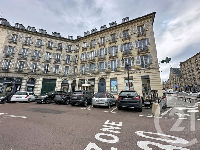 Appartement T3 à vendre - 3 pièces - 50.75 m2 - VERSAILLES - 78 - ILE-DE-FRANCE - Century 21 Fels Immobilier