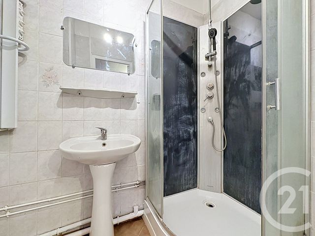 Appartement T2 à vendre - 2 pièces - 30.36 m2 - VERSAILLES - 78 - ILE-DE-FRANCE - Century 21 Fels Immobilier