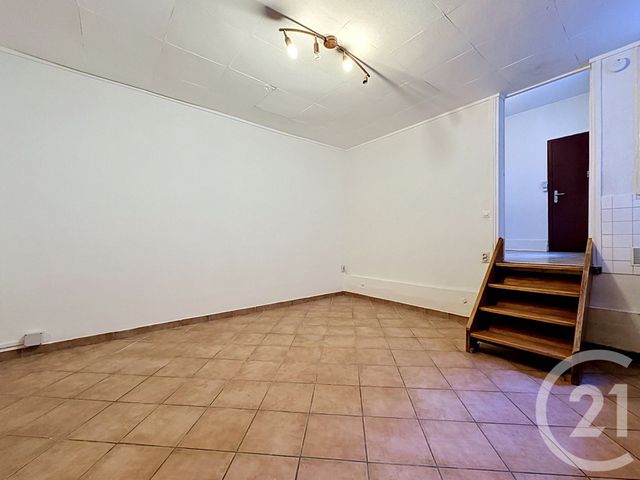 Appartement T2 à vendre - 2 pièces - 30.36 m2 - VERSAILLES - 78 - ILE-DE-FRANCE - Century 21 Fels Immobilier