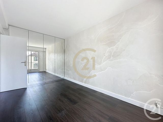 Appartement F3 à louer - 3 pièces - 77.4 m2 - VERSAILLES - 78 - ILE-DE-FRANCE - Century 21 Fels Immobilier