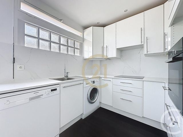 Appartement F3 à louer - 3 pièces - 77.4 m2 - VERSAILLES - 78 - ILE-DE-FRANCE - Century 21 Fels Immobilier