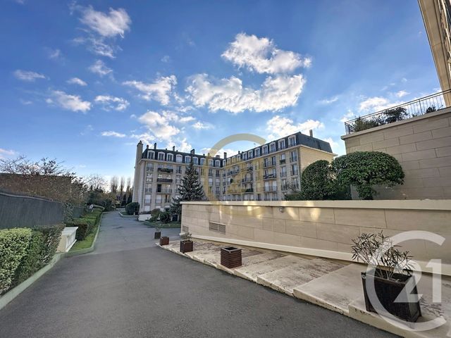 Appartement F5 à vendre - 5 pièces - 102.77 m2 - VERSAILLES - 78 - ILE-DE-FRANCE - Century 21 Fels Immobilier