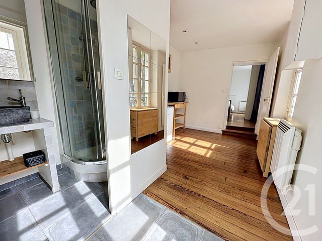 Appartement Studio à vendre - 1 pièce - 22.54 m2 - VERSAILLES - 78 - ILE-DE-FRANCE - Century 21 Fels Immobilier