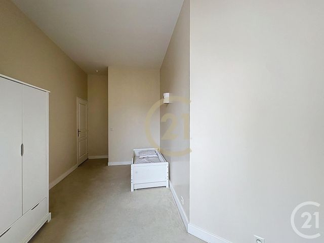 Appartement F3 à louer - 3 pièces - 67.73 m2 - VERSAILLES - 78 - ILE-DE-FRANCE - Century 21 Fels Immobilier