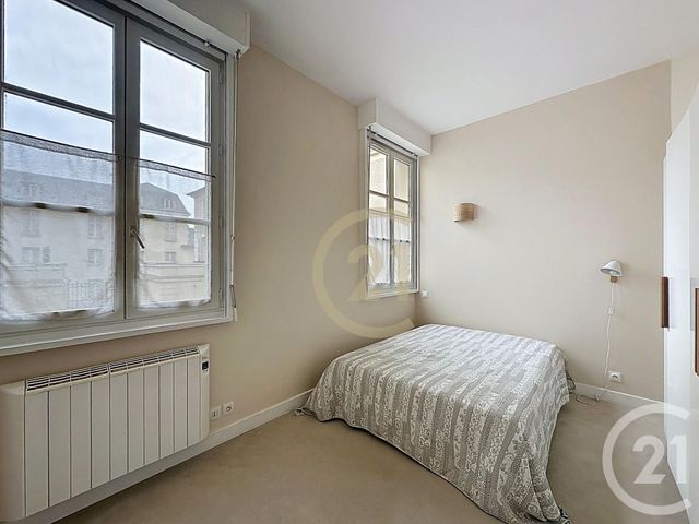 Appartement F3 à louer - 3 pièces - 67.73 m2 - VERSAILLES - 78 - ILE-DE-FRANCE - Century 21 Fels Immobilier