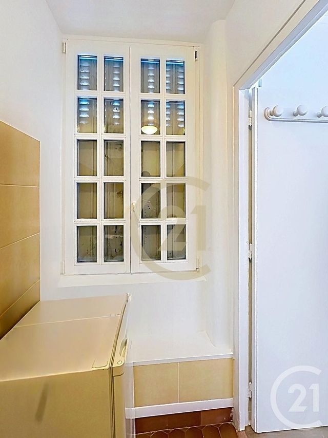 Appartement F1 à louer - 1 pièce - 14.4 m2 - VERSAILLES - 78 - ILE-DE-FRANCE - Century 21 Fels Immobilier