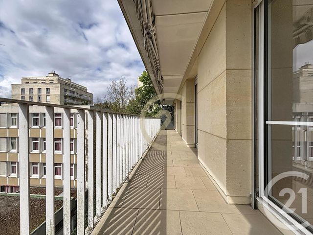 Appartement F5 à louer - 5 pièces - 107.65 m2 - VERSAILLES - 78 - ILE-DE-FRANCE - Century 21 Fels Immobilier