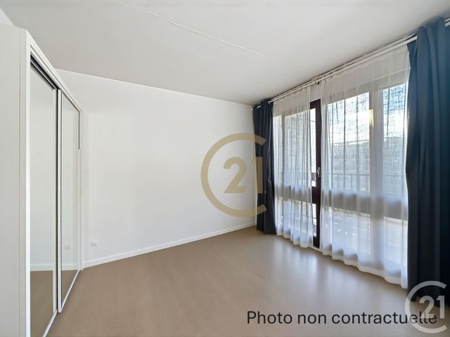 Appartement F1 à louer - 1 pièce - 26.34 m2 - LE CHESNAY - 78 - ILE-DE-FRANCE - Century 21 Fels Immobilier