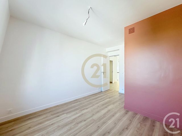 Appartement F3 à louer - 3 pièces - 46.52 m2 - VERSAILLES - 78 - ILE-DE-FRANCE - Century 21 Fels Immobilier
