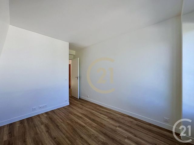 Appartement F3 à louer - 3 pièces - 46.52 m2 - VERSAILLES - 78 - ILE-DE-FRANCE - Century 21 Fels Immobilier