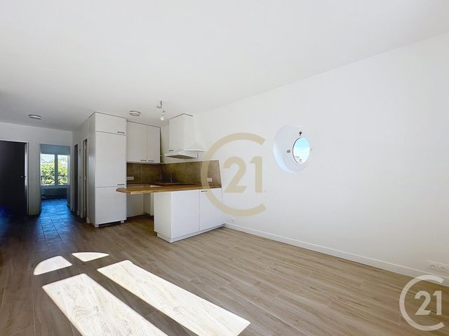 Appartement F3 à louer - 3 pièces - 46.52 m2 - VERSAILLES - 78 - ILE-DE-FRANCE - Century 21 Fels Immobilier