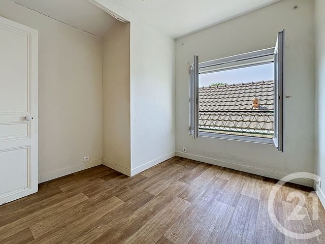 Appartement T3 à vendre - 3 pièces - 73.57 m2 - VERSAILLES - 78 - ILE-DE-FRANCE - Century 21 Fels Immobilier