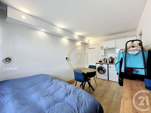 Appartement F1 à louer - 1 pièce - 15.84 m2 - LE CHESNAY - 78 - ILE-DE-FRANCE - Century 21 Fels Immobilier