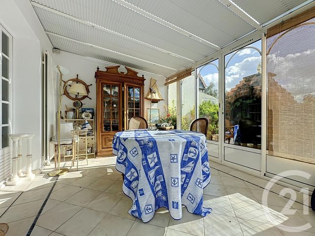 maison à vendre - 6 pièces - 150.0 m2 - FONTENAY LE FLEURY - 78 - ILE-DE-FRANCE - Century 21 Fels Immobilier