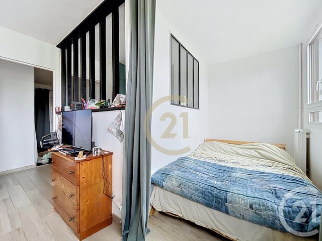 Appartement Studio à vendre - 1 pièce - 31.5 m2 - FONTENAY LE FLEURY - 78 - ILE-DE-FRANCE - Century 21 Fels Immobilier