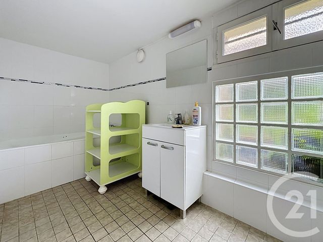 Appartement T5 à vendre - 5 pièces - 126.42 m2 - VERSAILLES - 78 - ILE-DE-FRANCE - Century 21 Fels Immobilier