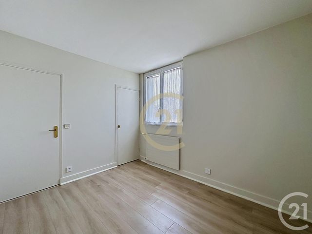 Appartement F3 à louer - 3 pièces - 62.5 m2 - VERSAILLES - 78 - ILE-DE-FRANCE - Century 21 Fels Immobilier