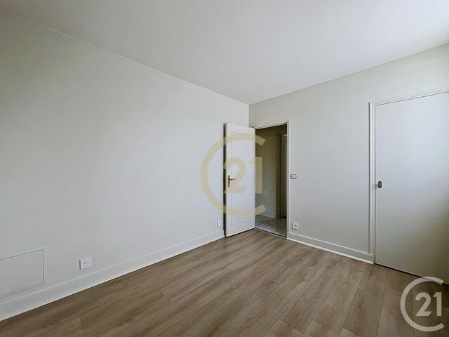 Appartement F3 à louer - 3 pièces - 62.5 m2 - VERSAILLES - 78 - ILE-DE-FRANCE - Century 21 Fels Immobilier