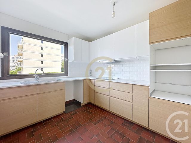 Appartement à louer - 6 pièces - 117.27 m2 - VERSAILLES - 78 - ILE-DE-FRANCE - Century 21 Fels Immobilier