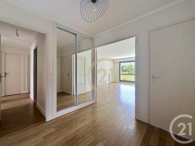 Appartement à louer - 6 pièces - 117.27 m2 - VERSAILLES - 78 - ILE-DE-FRANCE - Century 21 Fels Immobilier