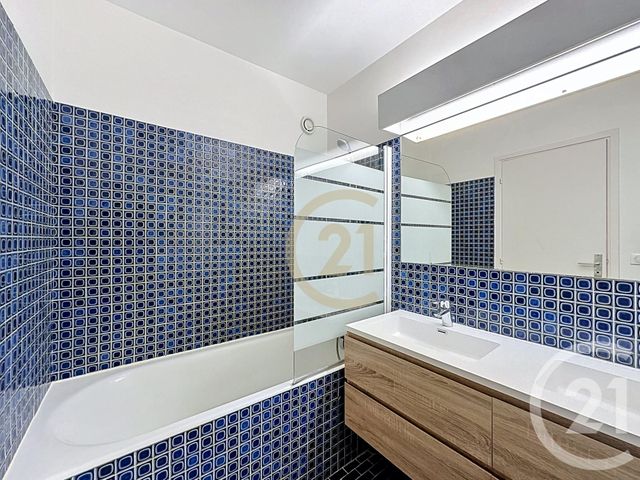 Appartement à louer - 6 pièces - 117.27 m2 - VERSAILLES - 78 - ILE-DE-FRANCE - Century 21 Fels Immobilier
