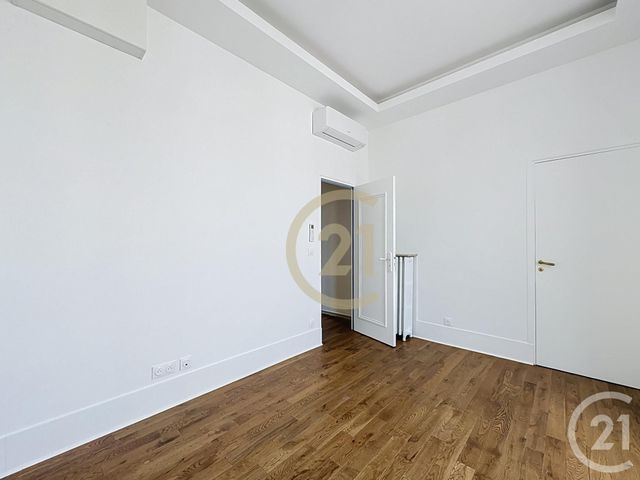 Appartement F6 à louer - 6 pièces - 132.04 m2 - VERSAILLES - 78 - ILE-DE-FRANCE - Century 21 Fels Immobilier