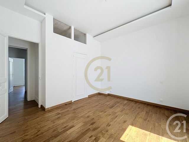 Appartement F6 à louer - 6 pièces - 132.04 m2 - VERSAILLES - 78 - ILE-DE-FRANCE - Century 21 Fels Immobilier