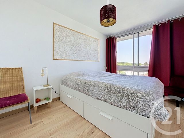 Appartement T5 à vendre - 6 pièces - 122.16 m2 - FONTENAY LE FLEURY - 78 - ILE-DE-FRANCE - Century 21 Fels Immobilier
