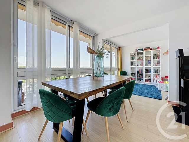 Appartement T5 à vendre - 6 pièces - 122.16 m2 - FONTENAY LE FLEURY - 78 - ILE-DE-FRANCE - Century 21 Fels Immobilier