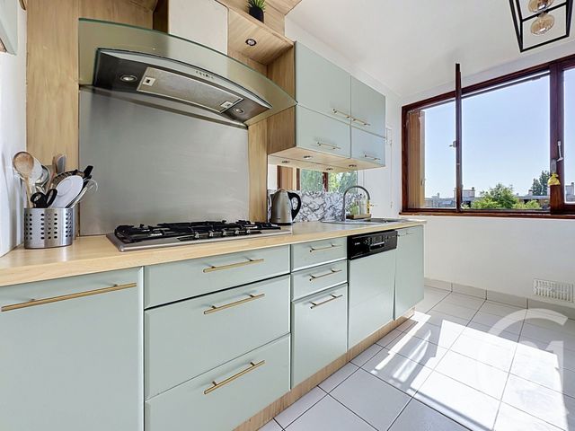 Appartement T5 à louer - 6 pièces - 122.16 m2 - FONTENAY LE FLEURY - 78 - ILE-DE-FRANCE - Century 21 Fels Immobilier