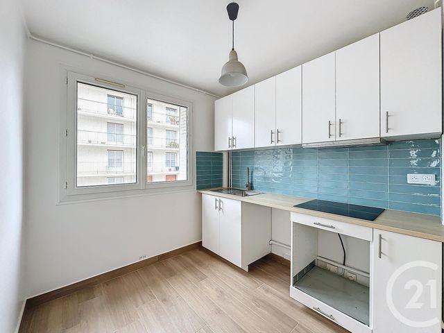 Appartement F2 à louer - 2 pièces - 53.82 m2 - VERSAILLES - 78 - ILE-DE-FRANCE - Century 21 Fels Immobilier