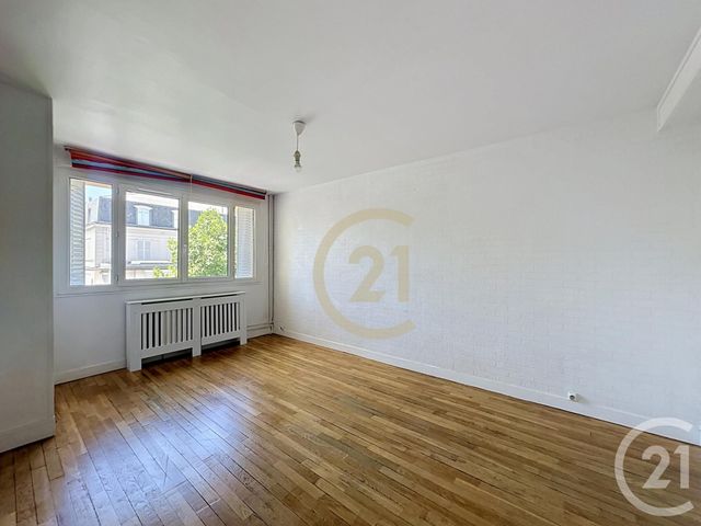 Appartement F2 à louer - 2 pièces - 53.82 m2 - VERSAILLES - 78 - ILE-DE-FRANCE - Century 21 Fels Immobilier