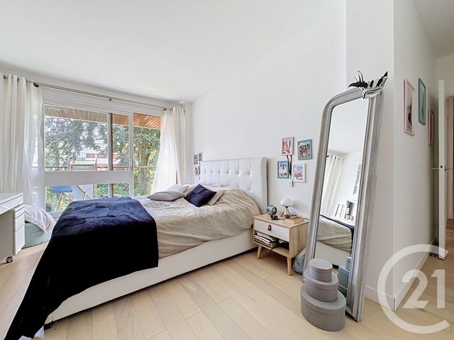 Appartement F4 à vendre - 4 pièces - 93.88 m2 - LE CHESNAY - 78 - ILE-DE-FRANCE - Century 21 Fels Immobilier