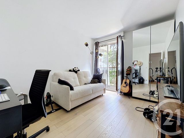 Appartement F4 à vendre - 4 pièces - 93.88 m2 - LE CHESNAY - 78 - ILE-DE-FRANCE - Century 21 Fels Immobilier