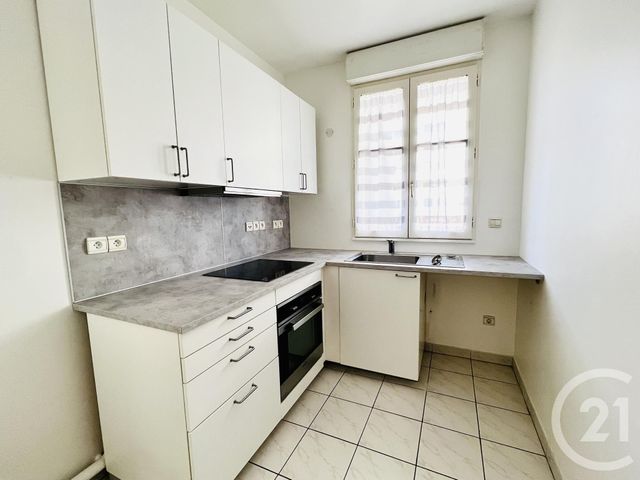 Appartement F3 à louer - 3 pièces - 64.77 m2 - LE CHESNAY - 78 - ILE-DE-FRANCE - Century 21 Fels Immobilier