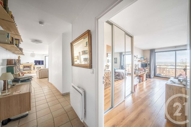 Appartement F6 à vendre - 6 pièces - 146.08 m2 - ST CYR L ECOLE - 78 - ILE-DE-FRANCE - Century 21 Fels Immobilier