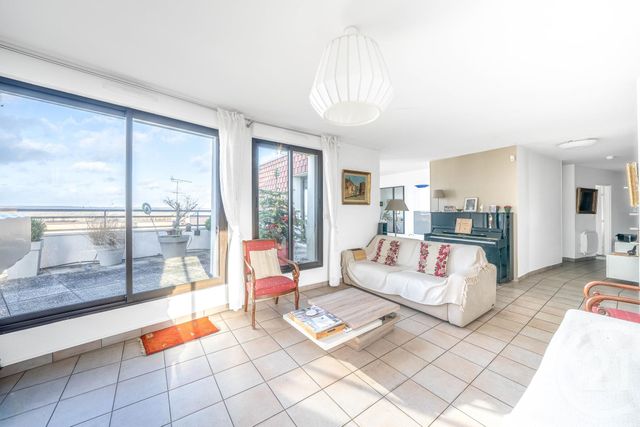 Appartement F6 à vendre - 6 pièces - 146.08 m2 - ST CYR L ECOLE - 78 - ILE-DE-FRANCE - Century 21 Fels Immobilier