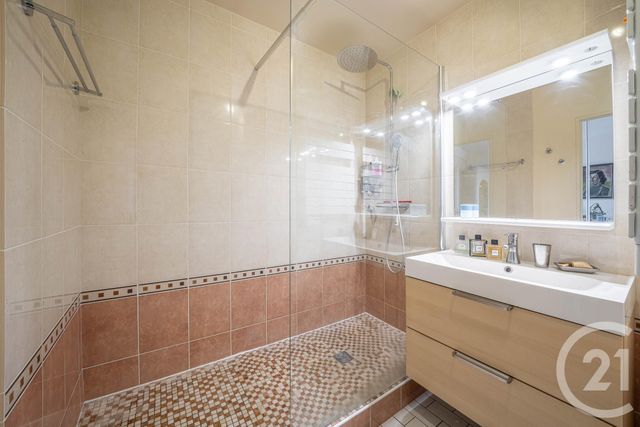 Appartement F6 à vendre - 6 pièces - 146.08 m2 - ST CYR L ECOLE - 78 - ILE-DE-FRANCE - Century 21 Fels Immobilier