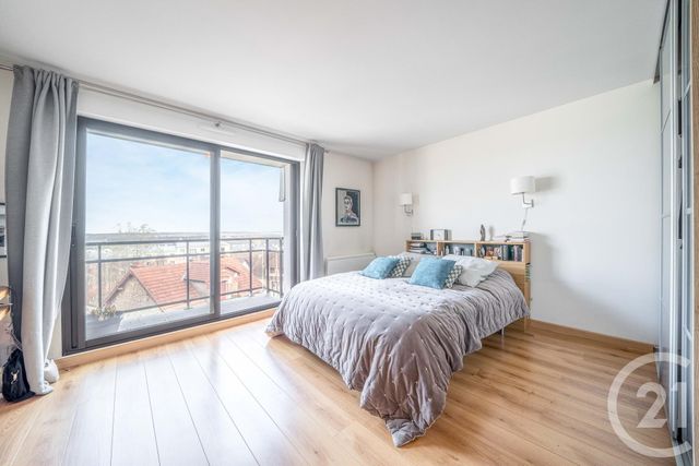 Appartement F6 à vendre - 6 pièces - 146.08 m2 - ST CYR L ECOLE - 78 - ILE-DE-FRANCE - Century 21 Fels Immobilier