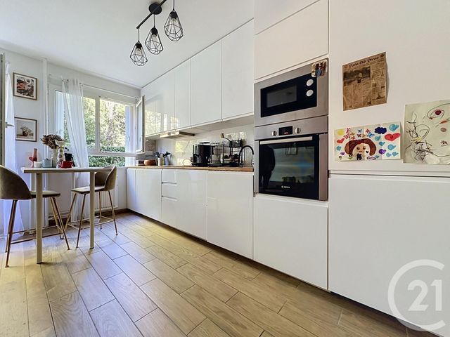 Appartement F3 à vendre - 3 pièces - 58.34 m2 - VERSAILLES - 78 - ILE-DE-FRANCE - Century 21 Fels Immobilier