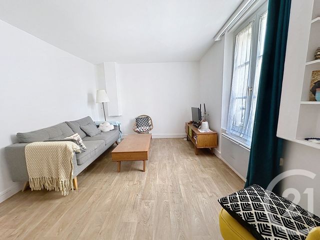 Appartement F3 à vendre - 3 pièces - 40.52 m2 - VERSAILLES - 78 - ILE-DE-FRANCE - Century 21 Fels Immobilier