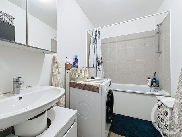 Appartement à vendre - 3 pièces - 58.06 m2 - MANTES LA VILLE - 78 - ILE-DE-FRANCE - Century 21 Fels Immobilier
