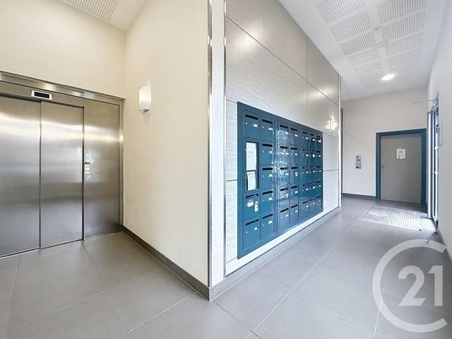 Appartement à vendre - 3 pièces - 58.06 m2 - MANTES LA VILLE - 78 - ILE-DE-FRANCE - Century 21 Fels Immobilier